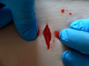 учебный манекен для оказания общей помощи