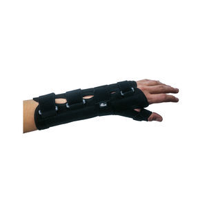 шина на запястье