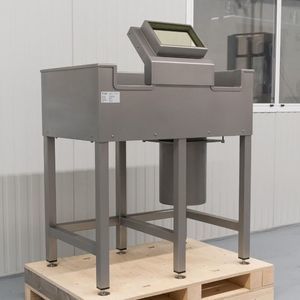 лабораторная рабочая станция для обращения с радиоактивными веществами