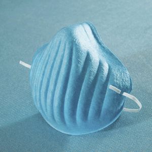 защитная маска из полипропилена