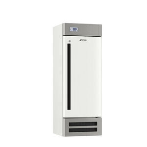 холодильник для лаборатории