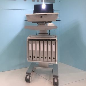 медицинская компьютерная тумба