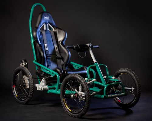 Электрическая инвалидная коляска - Axess e3 - Mont Blanc Mobility - вездеход / спортивная / с регулируемой высотой