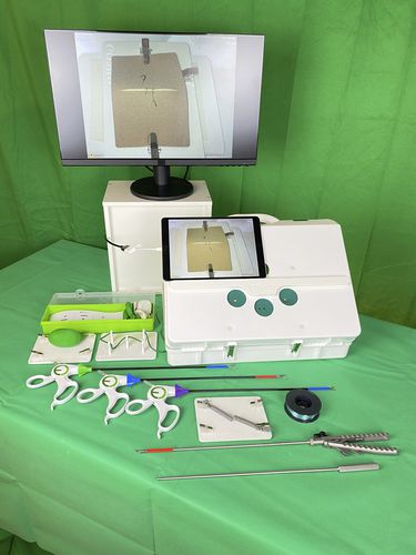 Акушерский/гинекологический медицинский симулятор - eoSim SurgTrac OBGYN - eoSurgical - учебный / для наложения швов / для сечения