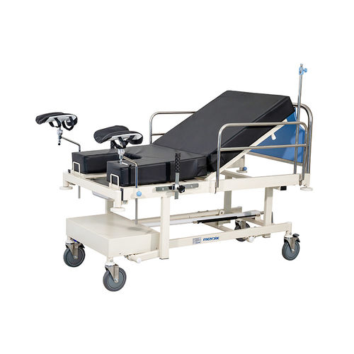 Кровать для родов - MC-C14 - Zhangjiagang Medi Medical Equipment - ручная / Тренделенбург / с системой блокировки колес