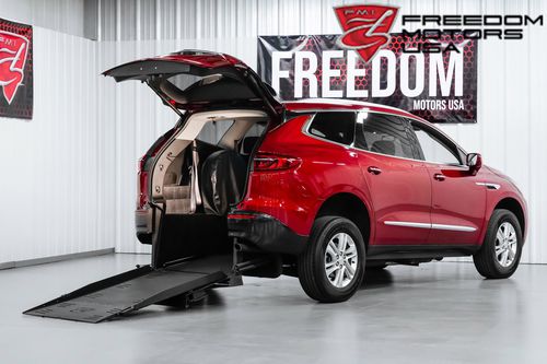 Транспортное средство для инвалидов SUV - 28619 - Freedom Motors USA - бензин / задний вход