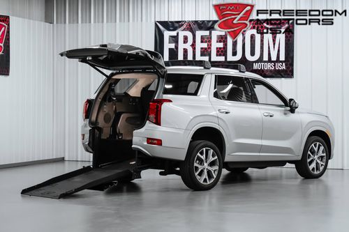 Транспортное средство для инвалидов SUV - 28337 - Freedom Motors USA - задний вход