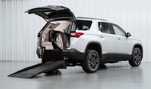 Транспортное средство для инвалидов SUV - 28284 - Freedom Motors USA - бензин / задний вход