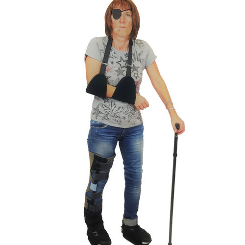 Учебный медицинский симулятор - HEMIPARESE-SIMULATION - Simulation of Aging and Disability - для оказания общей помощи / гемипареза