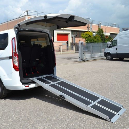 Пандус для инвалидных кресел для машины - RP series - Mariani Lift System - устанавливаемый на транспортном средстве / переносной / складной