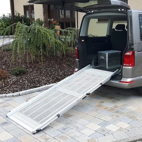 Пандус для инвалидных кресел для машины - Mariani Lift System - устанавливаемый на транспортном средстве / переносной / складной