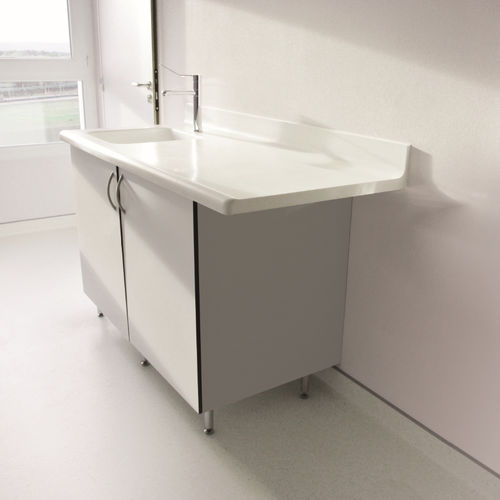 Лабораторный стол для стоматологии - Corian Design solutions through Partners - для гистопатологии / для стерилизации / для медицинской радиологии