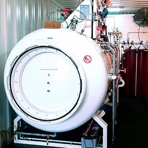 Барокамера для декомпрессии - IB-1 series - IBERCO - контейнеризованная / несколько мест