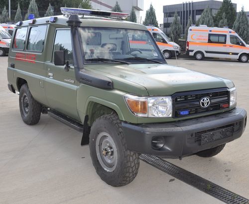 Машина скорой помощи 4x4 - Toyota Land Cruiser - eos ambulance - с 4 носилками / с кислородной терапией