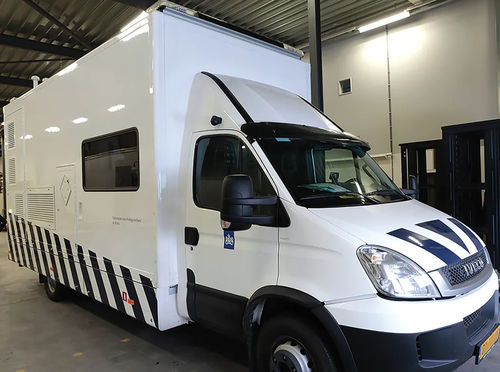 Передвижной медицинский пункт для лаборатории - ICU AUTOMOTIVE IMPORT EXPORT AND CONSULTING. - фургон / с отсеком