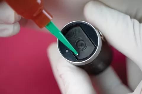 Медицинский клей из эпоксидной смолы - UV26DCMed - Master Bond - эпоксидный / для медицинских приборов / для керамического материала