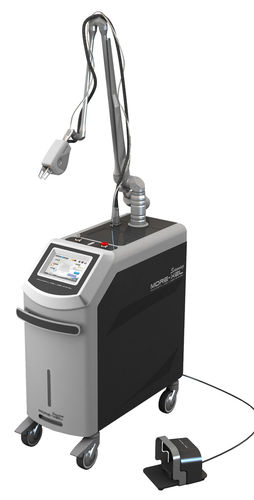 Лазер для омоложения кожи - MORE-XEL Scanning - BISON Medical   - для лечения акне / CO2 / на тележке