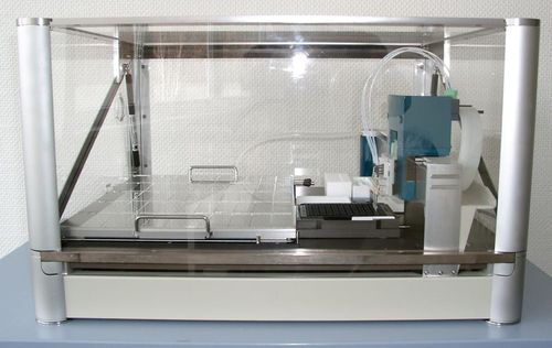 Лабораторная автоматизированная система с помощью пипетки - Nano Plotter - GeSiM
