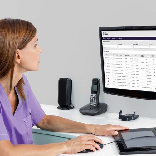 Программное обеспечение с системой отслеживания - Delivery Manager - Swisslog Healthcare - для лабораторий / для больниц / режим реального времени