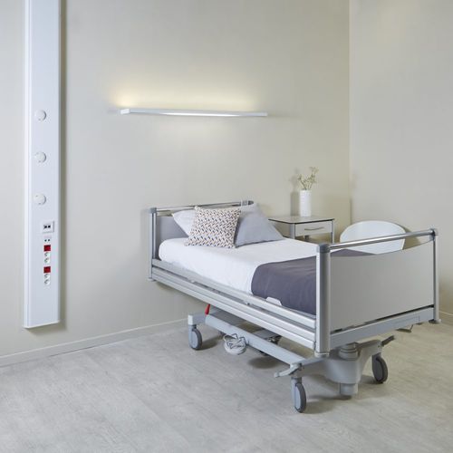 Вертикальная панель для внутренних коммуникаций - FLUIDYS - TLV Healthcare - для больничной палаты / с освещением