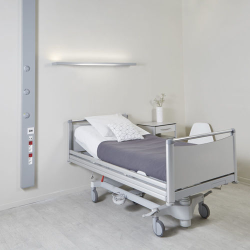 Вертикальная панель для внутренних коммуникаций - SILEA - TLV Healthcare - для больничной палаты / с освещением