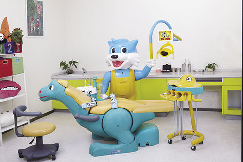 Стоматологическая установка с креслом - A8000-I(B type) - Foshan YaYou Medical Equipment - с держателем инструментов / педиатрическая