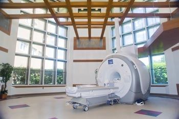 Окно для МРТ - ClearShield™ - ETS Lindgren - раздвижной / с РЧ-экраном