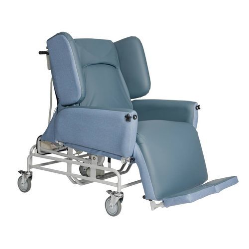 Откидной кресло-реклайнер - MAXI AIR - Axis Medical and Rehabilitation - с ручным управлением / бариатрический / с опорой для голеней