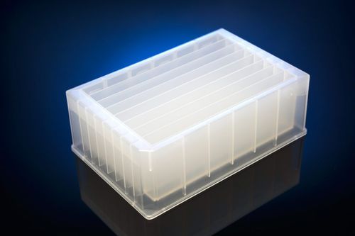 Микропластина для резервуара для медико-биологических наук - 391005 - Porvair Sciences Ltd - лабораторная / для исследований / 8 отверстий