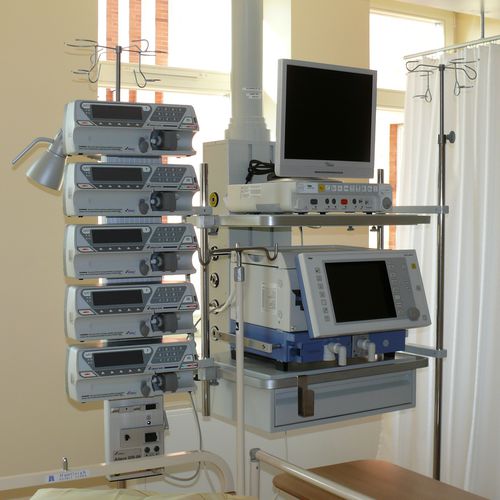 Потолочный распределительная колонка - M-GL03 - Medical Technologies LBI - для интенсивной терапии / фиксированный / подвесного типа