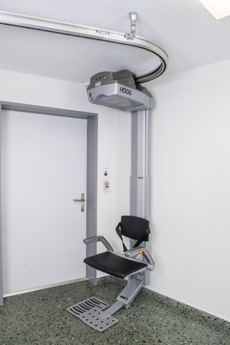 Подъемник для лестниц для прямых лестниц - SL60 - Högg Liftsysteme - для человека / складной / потолочное крепление
