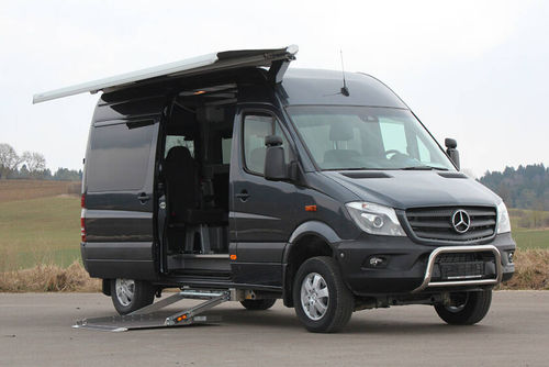 Транспортное средство для инвалидов минивен - Mercedes Sprinter - PARAVAN - задний вход / боковой вход