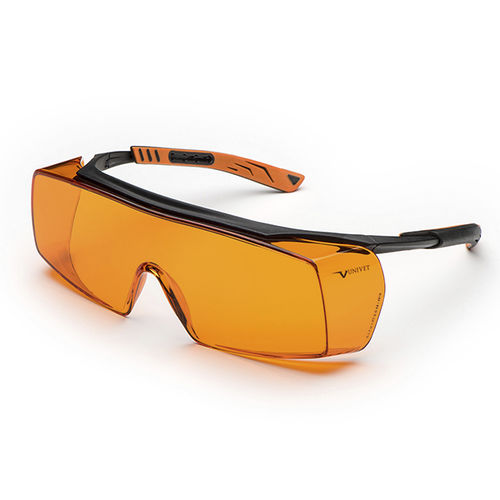 Очки для защиты от ультрафиолетового излучения - 5X7 UV525 MED - Univet Loupes