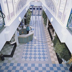 Виниловое напольное покрытие - Polyflex Plus PU - Polyflor - из полиуретана / из PU